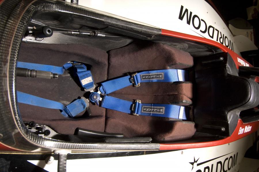  Toyota Reynard Champ Race Car 2000 года  (фото 2 из 3)